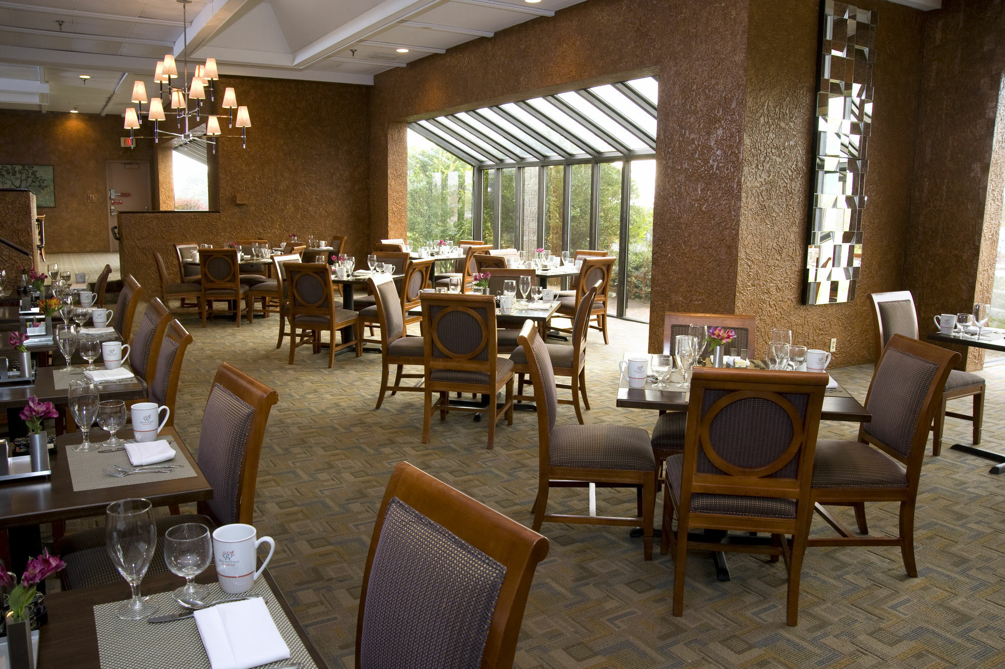 Hotel Doubletree By Hilton St. Louis At Westport à Maryland Heights Extérieur photo